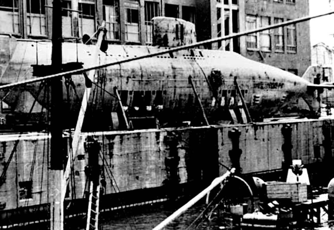 Walter hydrogen peroxide powered WWII German U boat submarine