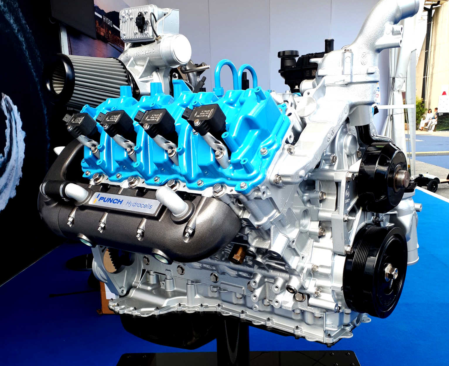 Hydrogen powered 6.6 litre diesel engine, Duramax